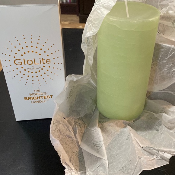 PartyLite GloLite pillarin Cucumber Ginger Mint - Picture 1 of 6